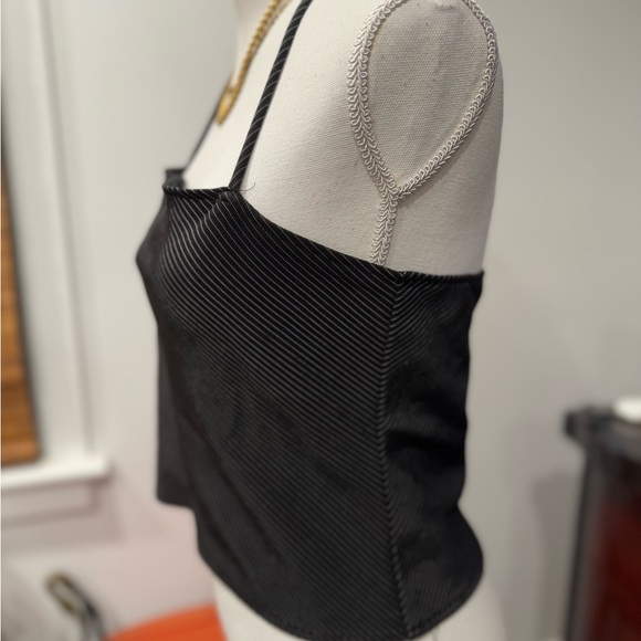 90’s Chic Black Pinstripe top - Picture 5 of 8